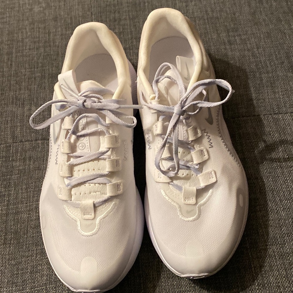 Nike white sneakers size 7.5